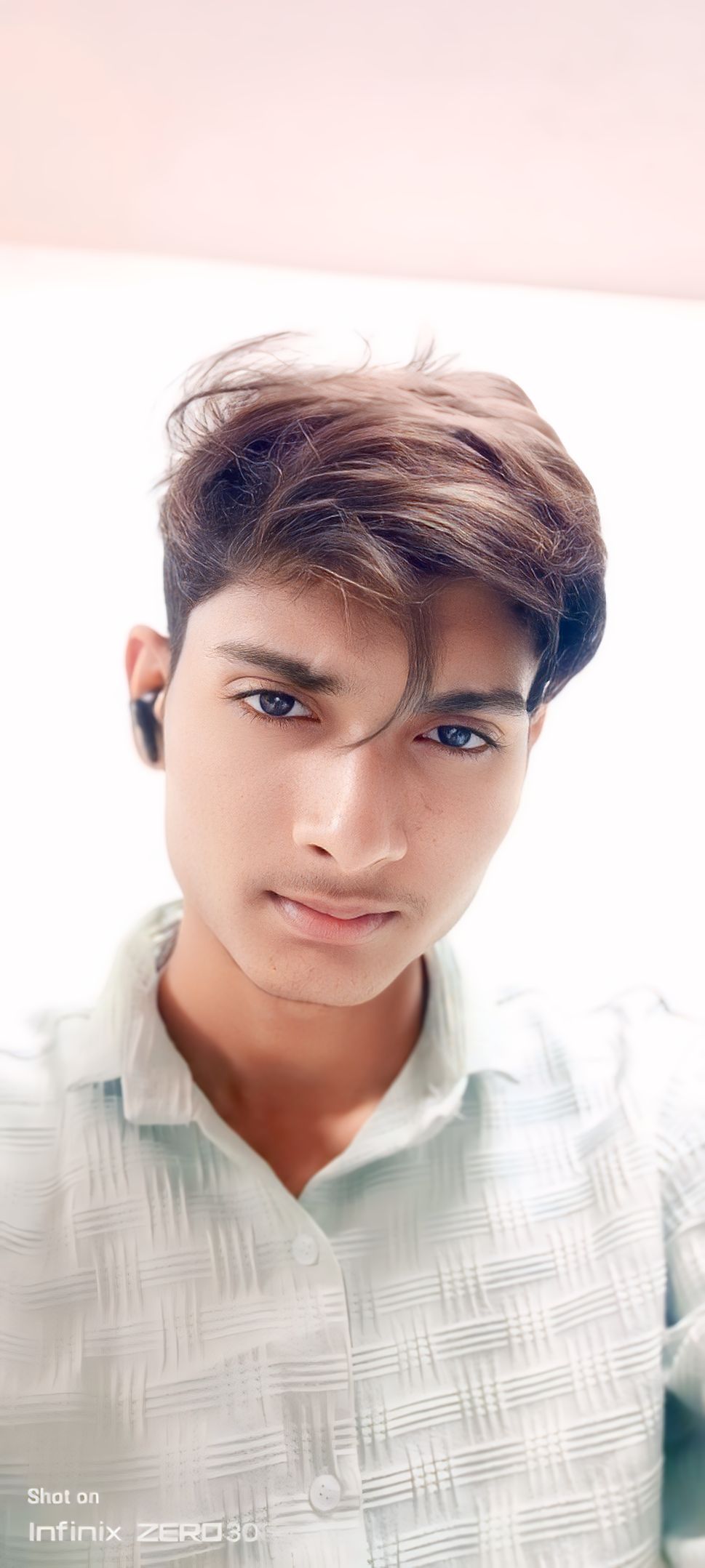 Photo of Gaurav Achyare, founder of Vibe Omix (3)